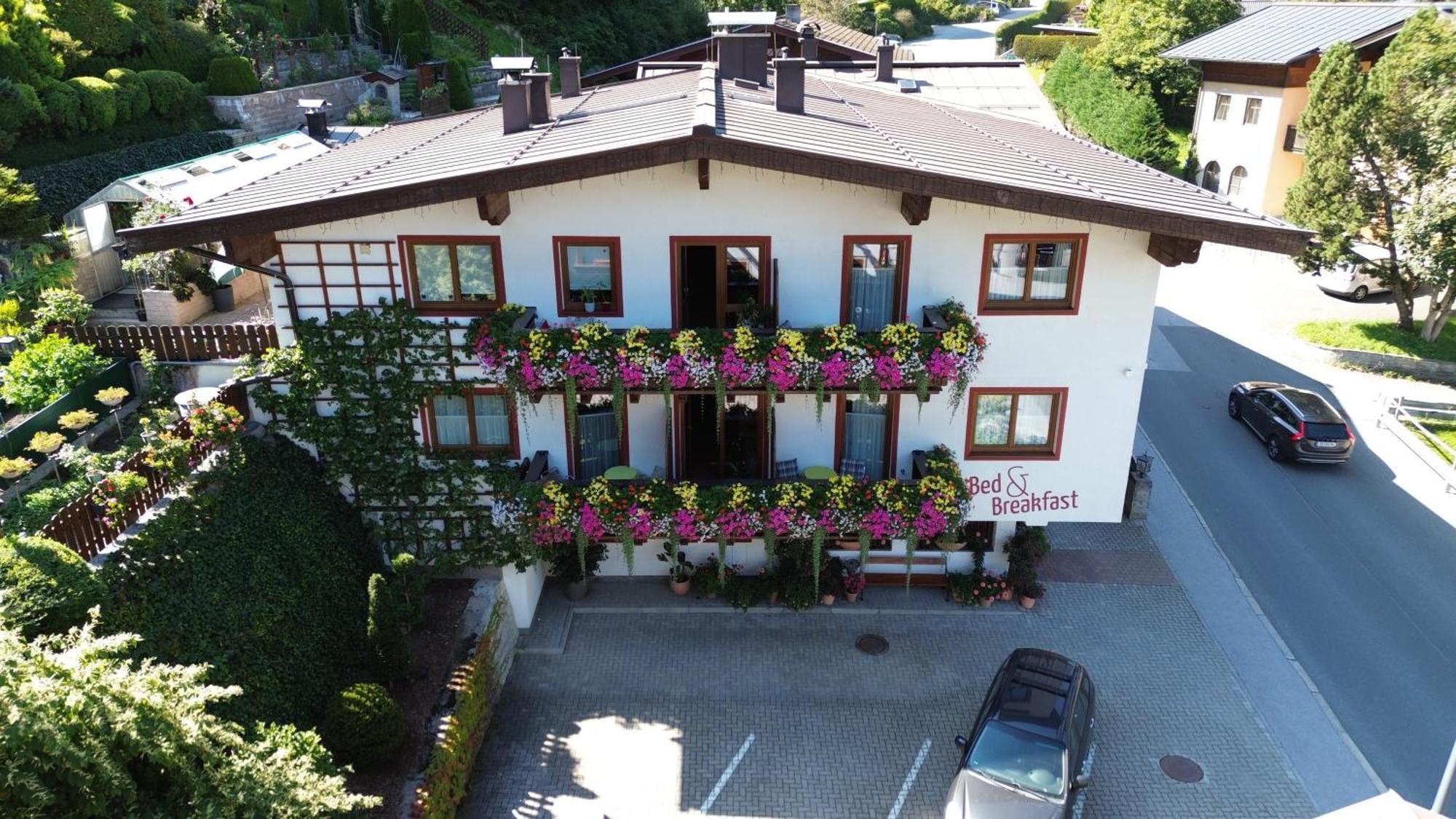 Bed and Breakfast Zimmervermietung Babsy à Zell am See Extérieur photo